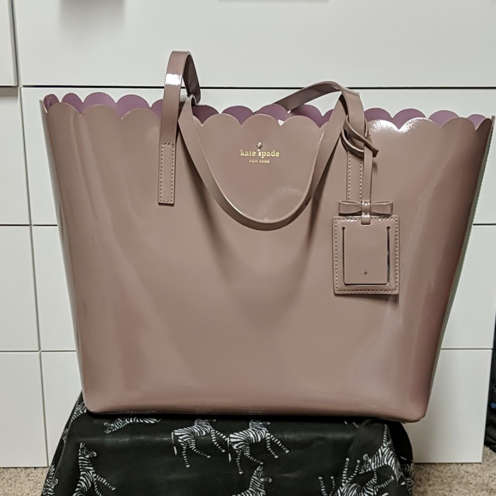 Kate Spade Lily Avenue Patent Scallop Tote